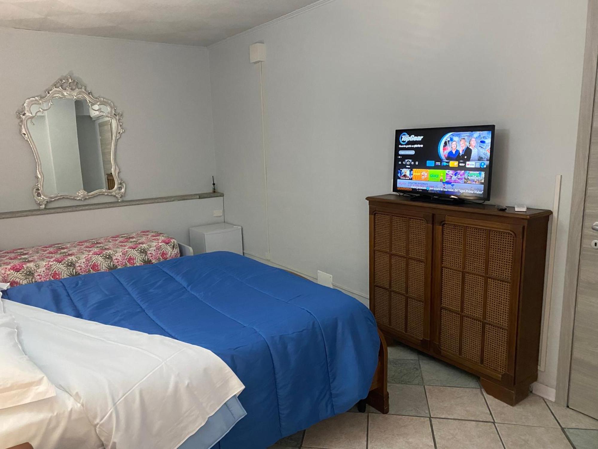 La Casa Di Cate & Adry Bed and Breakfast Envie Εξωτερικό φωτογραφία
