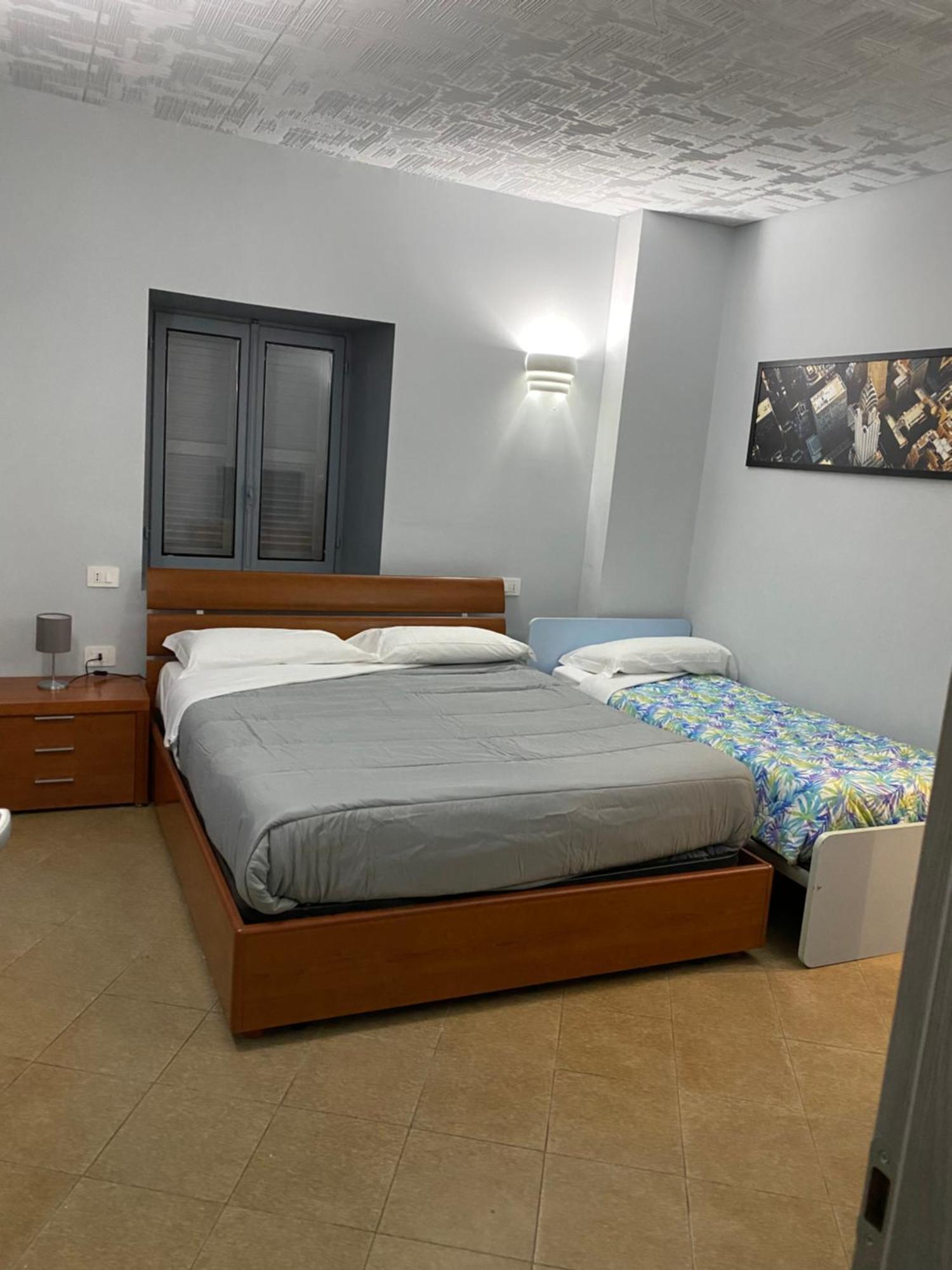 La Casa Di Cate & Adry Bed and Breakfast Envie Εξωτερικό φωτογραφία