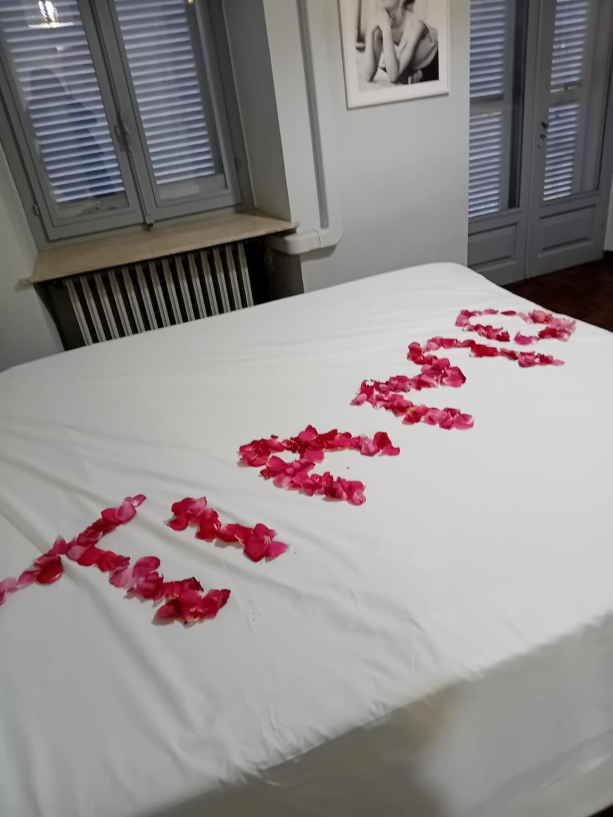La Casa Di Cate & Adry Bed and Breakfast Envie Εξωτερικό φωτογραφία